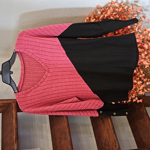 Sweaters - Pretty lightweight sweater